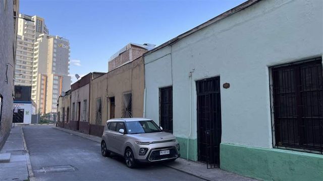 CASA Calle Jose Luis Coo, Mall Alameda. Estacion Central