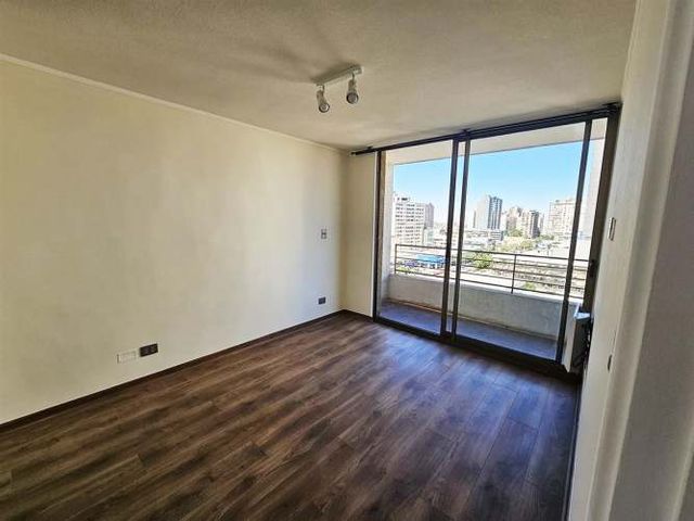 DEPARTAMENTO Emilio Vaisse / Metro Irarrázaval