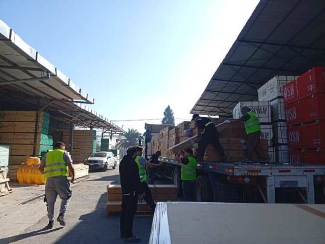 Servicio de Peonetas/Cuadrillas Para Carga y Descarga de Contenedores