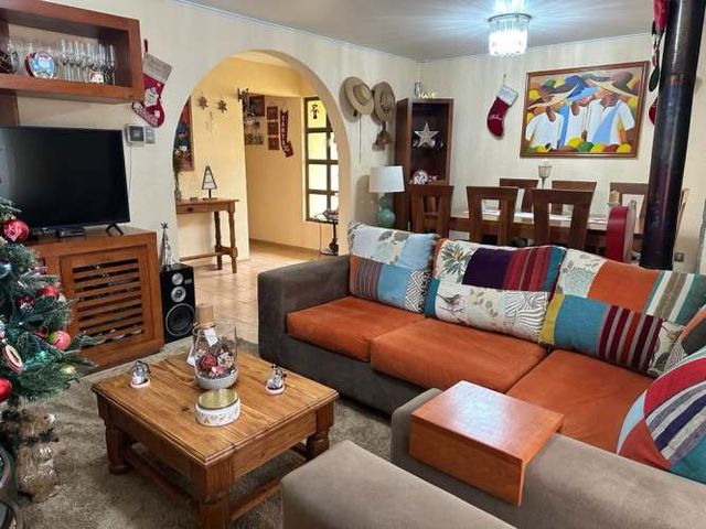 CASA Arriendo Comercial Excelente Propiedad ubicada en Carlos Isamit San Joaquin