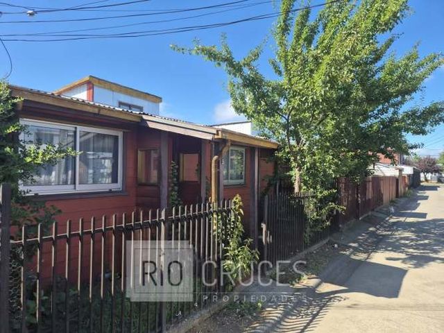 Acogedora casa familiar a la venta en sector Corvi – Valdivia