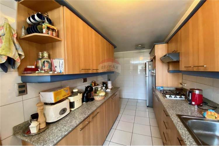 Solo a 2 cuadras metro llano subercaseaux!