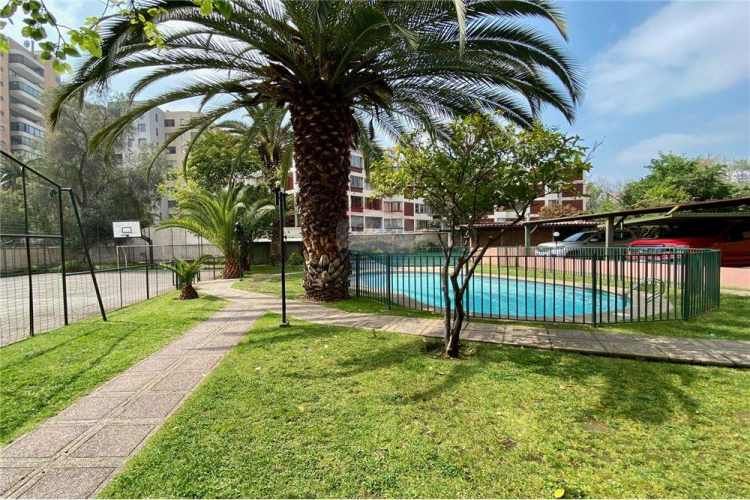 Solo a 2 cuadras metro llano subercaseaux!