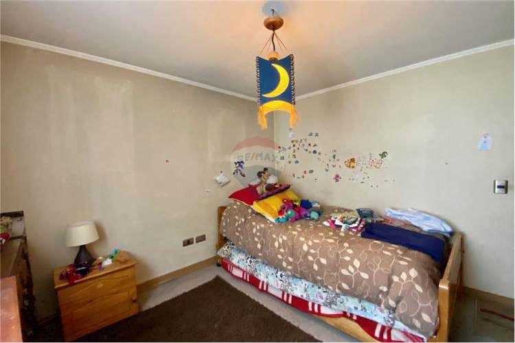 Solo a 2 cuadras metro llano subercaseaux!