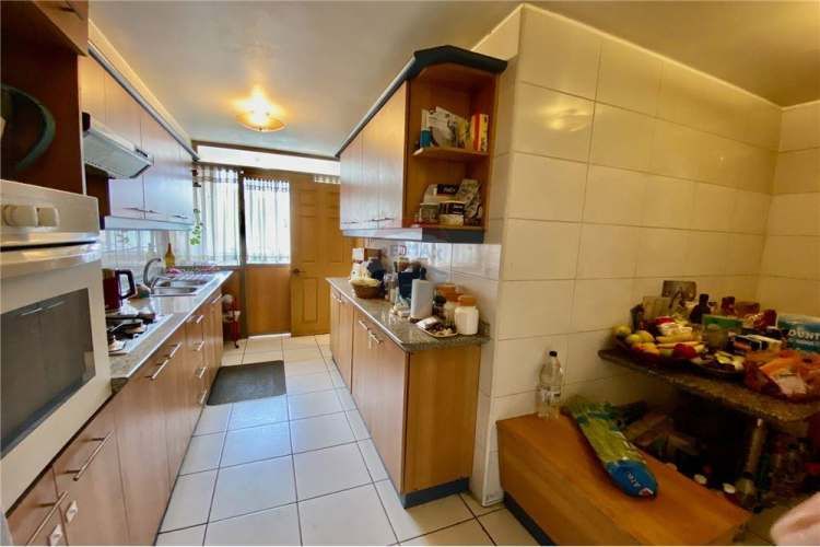 Solo a 2 cuadras metro llano subercaseaux!