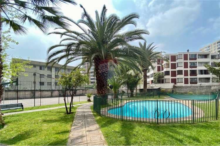 Solo a 2 cuadras metro llano subercaseaux!