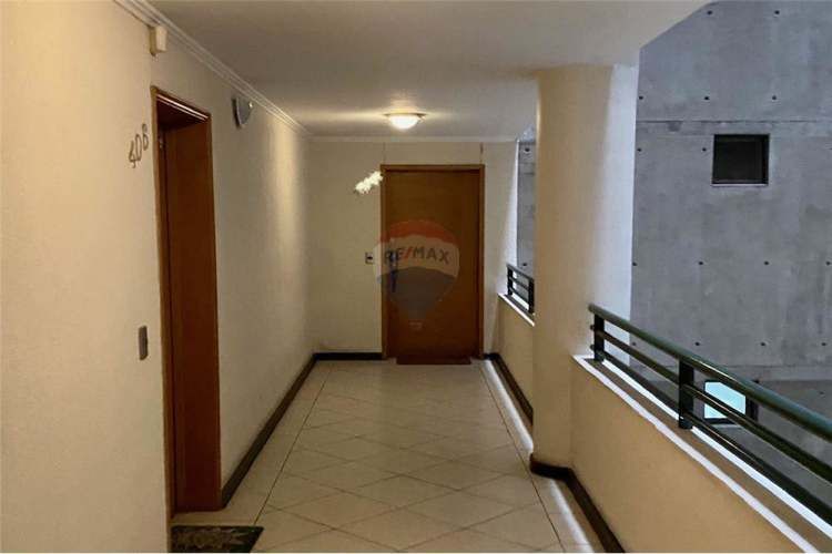 Solo a 2 cuadras metro llano subercaseaux!