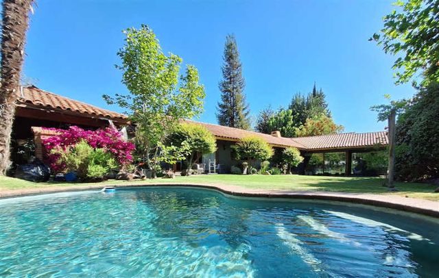 CASA Av. Las Condes // Camino San Antonio