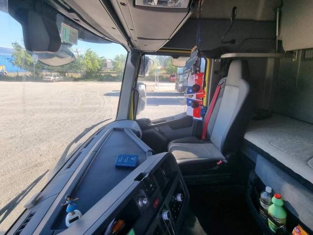 TRACTO CAMION RENAUL T 460 6X4 AÑO 2019