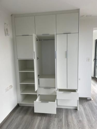 CASA NUEVA, SIN USO, EN MEJOR SECTOR DE COLIUMO, CASA POLI