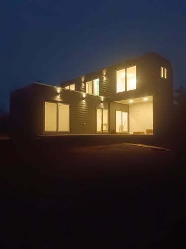 CASA NUEVA, SIN USO, EN MEJOR SECTOR DE COLIUMO, CASA POLI