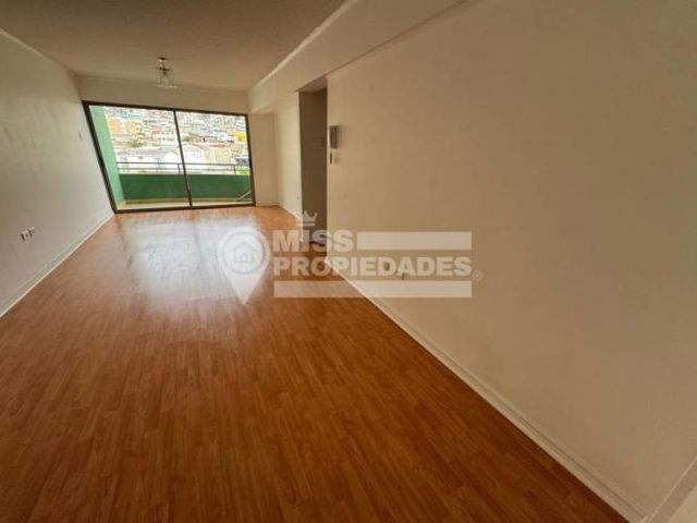 SE VENDE DEPARTAMENTO EN AV ARGENTINA SECTOR CENTRO