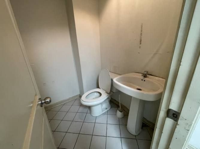 Local SE VENDE EDIFICIO EN CALLE URRIOLA