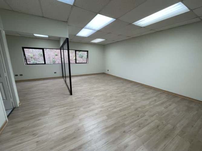 Local SE VENDE EDIFICIO EN CALLE URRIOLA