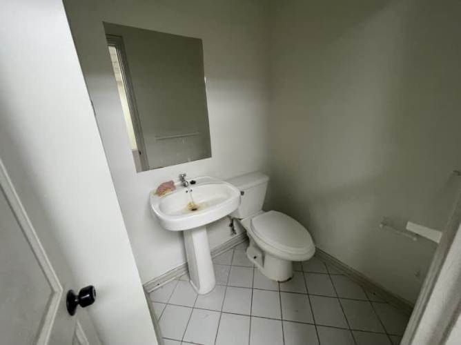 Local SE VENDE EDIFICIO EN CALLE URRIOLA