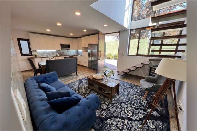 Venta san bernardo modeno town house