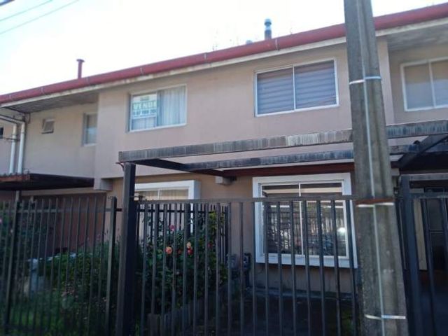 EXCELENTE VIVIENDA CONJ RESID LAS AMAPOLAS THNO.