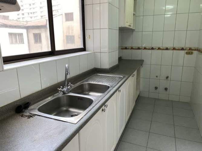 EL DEPARTAMENTO DE 2D2B EN SANTIAGO CENTRO QUE BUS