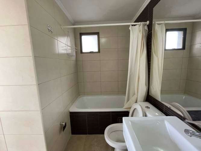 Departamento con excelente ubicación, conectividad y vista despejada. Muy tranquilo y cómodo.