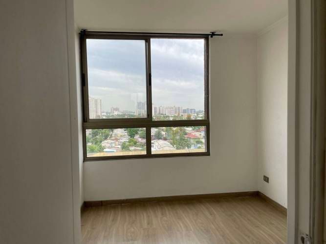 Departamento con excelente ubicación, conectividad y vista despejada. Muy tranquilo y cómodo.