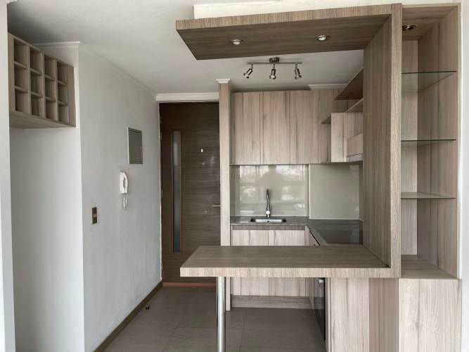 Departamento con excelente ubicación, conectividad y vista despejada. Muy tranquilo y cómodo.