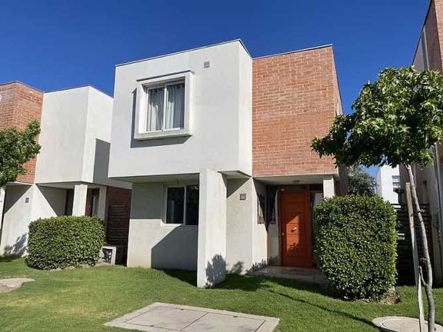 Casa CASAS EN VENTA EN ISLA DE MAIPO (CÓD. 437)