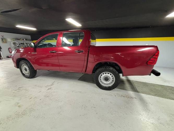 Toyota Hilux 2022 4X4