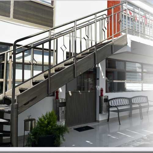 LOCAL COMERCIAL Carlos Cinternas