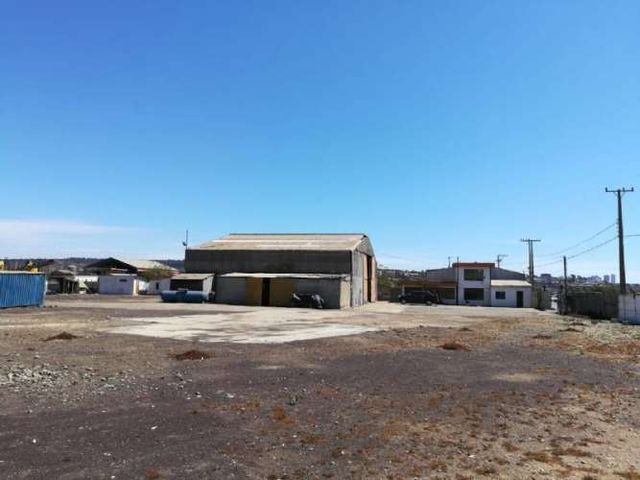 ARRIENDO BODEGA + TERRENO ROTONDA CONCON