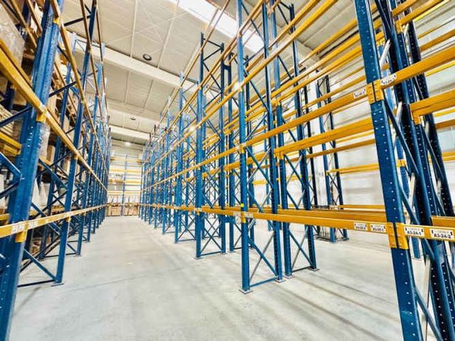 VENTA BODEGA RACKEADA BARRIO INDUSTRIAL CURAUMA PLACILLA