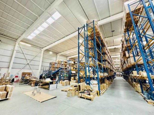 VENTA BODEGA RACKEADA BARRIO INDUSTRIAL CURAUMA PLACILLA