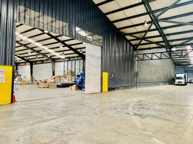 ARRIENDO BODEGA 1.500 MT2 QUILPUE