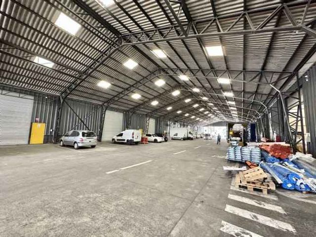 ARRIENDO BODEGA 356 MT2 QUILPUE