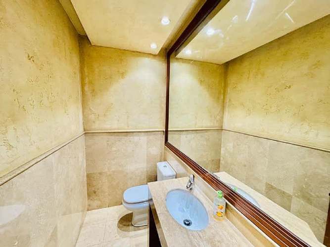 VENTA CASA 5D4B MIRAFLORES