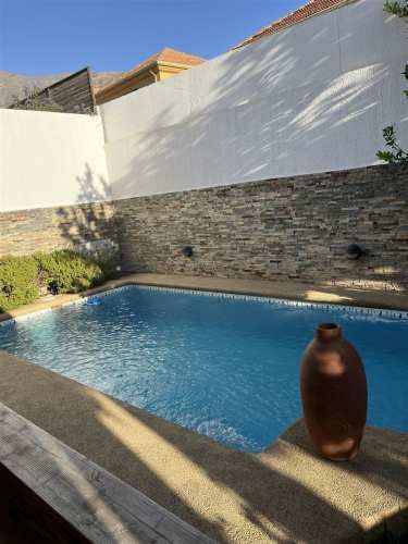 CASA Rojas Magallanes con Los Raulies