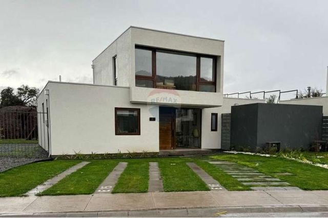 Maravillosa casa en santa elena