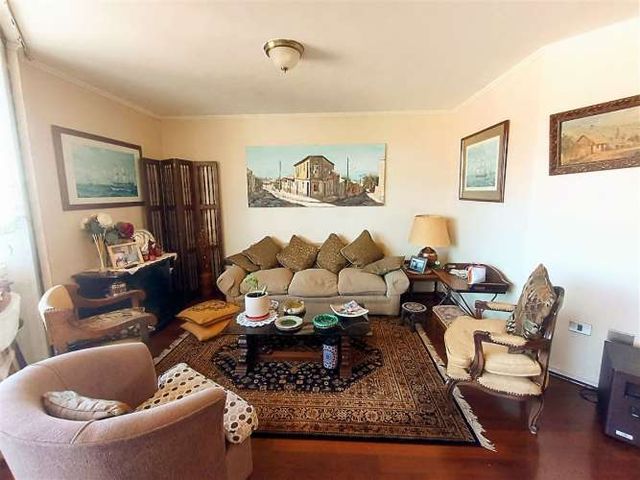 DEPARTAMENTO 2 ORIENTE 200-600