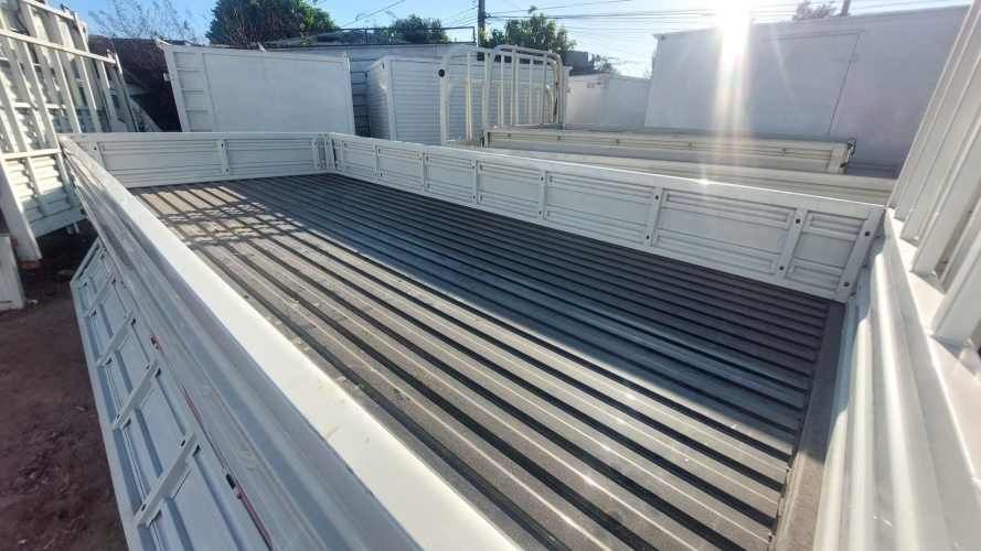 Carrocería Plana con Barandas 4.30 de largo