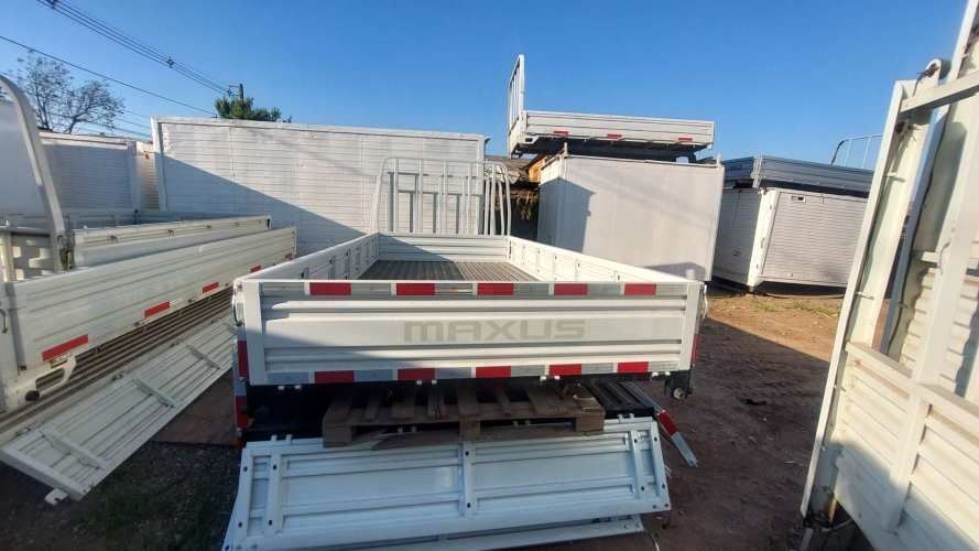 Carrocería Plana con Barandas 4.30 de largo