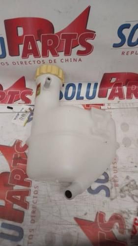 DEPOSITO DE AGUA PARA CHERY IQ 1.1 0.8