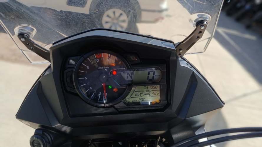 SUZUKI VSTROM 650 XT