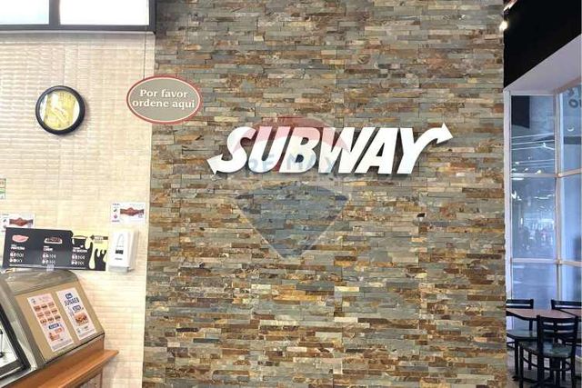 Local habilitado para subway mall outlet