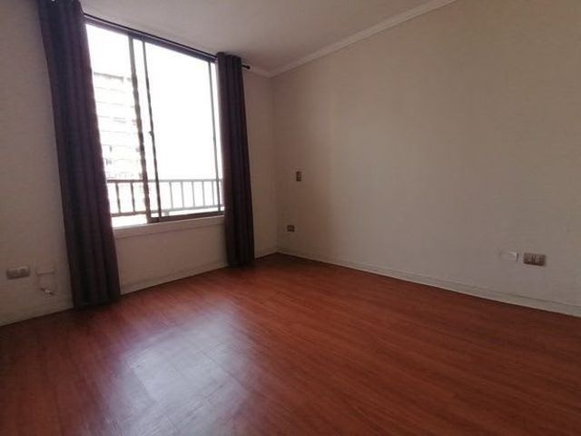 DEPARTAMENTO Entre calles Curico y Santa Isabel