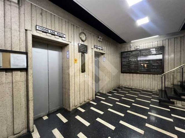 OFICINA Huerfanos con Amunategui