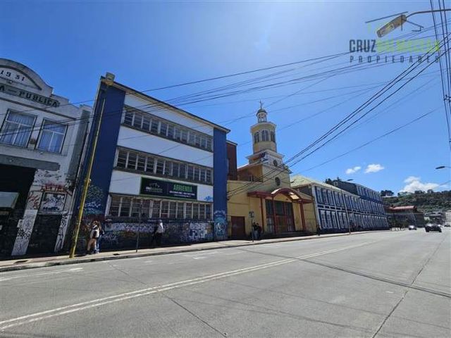 OFICINA Edificio en centro de Puerto Montt