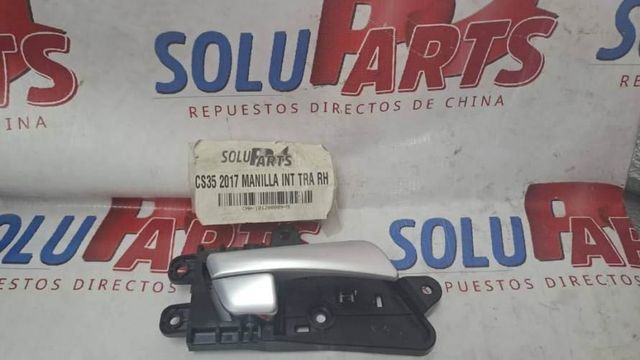 MANILLA INTERIOR TRASERA DERECHA PARA CS35 2017