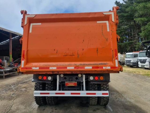 MERCEDES TOLVA 4X8 20 CUBOS AÑO 2018