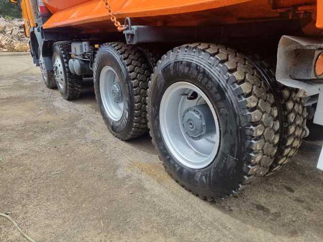 MERCEDES TOLVA 4X8 20 CUBOS AÑO 2018