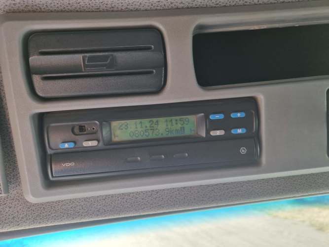 MERCEDES TOLVA 4X8 20 CUBOS AÑO 2018