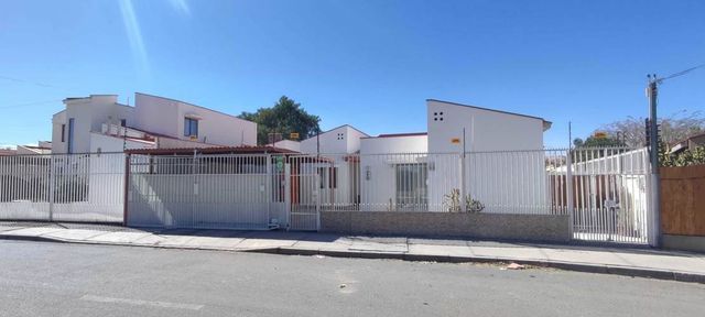 Cómoda Casa en Prestigioso Sector (63078)